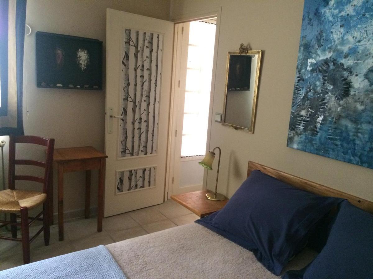 Chambre Dans Villa Charmante Vallabrègues Екстериор снимка